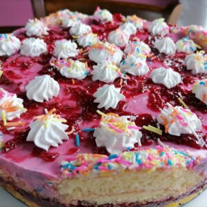 Raspberry Joghurt Creamcake